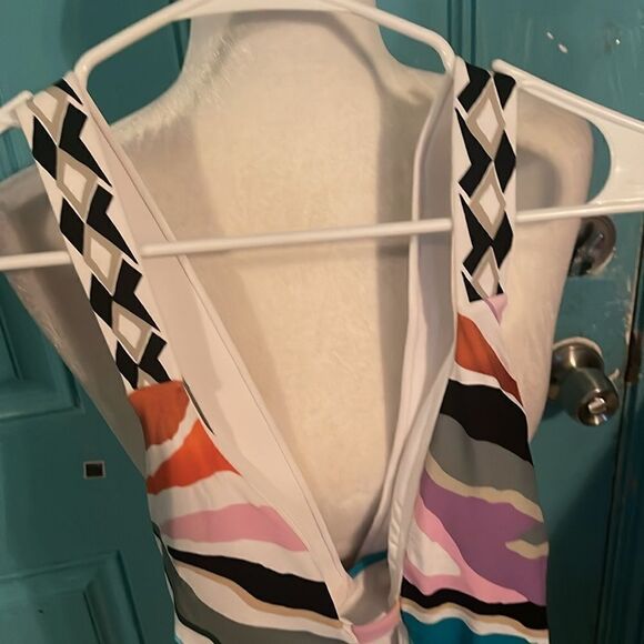 BCBG MaxAzria Zoey Plunge One piece bathing suit size 10 NWT - Picture 3 of 12